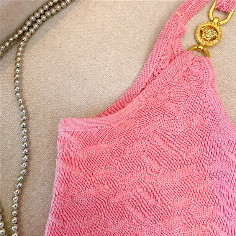 Pink Sexy Slim Knit Vests Crop Tops Women 2023 Summer Sleeveless Gold Buckles Stylish Fashion Chic Knitwear Sweaters Vests