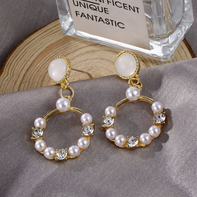 Pearl Long Earrings and White Round Pearl - Sabreeonline