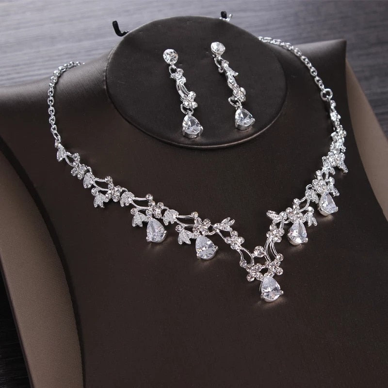 Luxury Heart Crystal Bridal Jewelry Sets Wedding Cubic Zircon Crown Tiaras Earring Choker Necklace Set - Sabreeonline