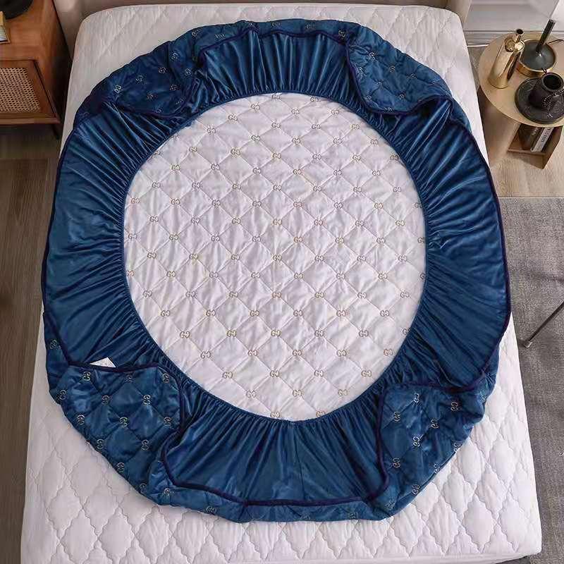 Luxury Mattress Cover Thicken Soft Velvet - Sabreeonline