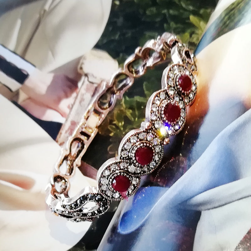 Flower Bracelet Antique Gold - Sabreeonline