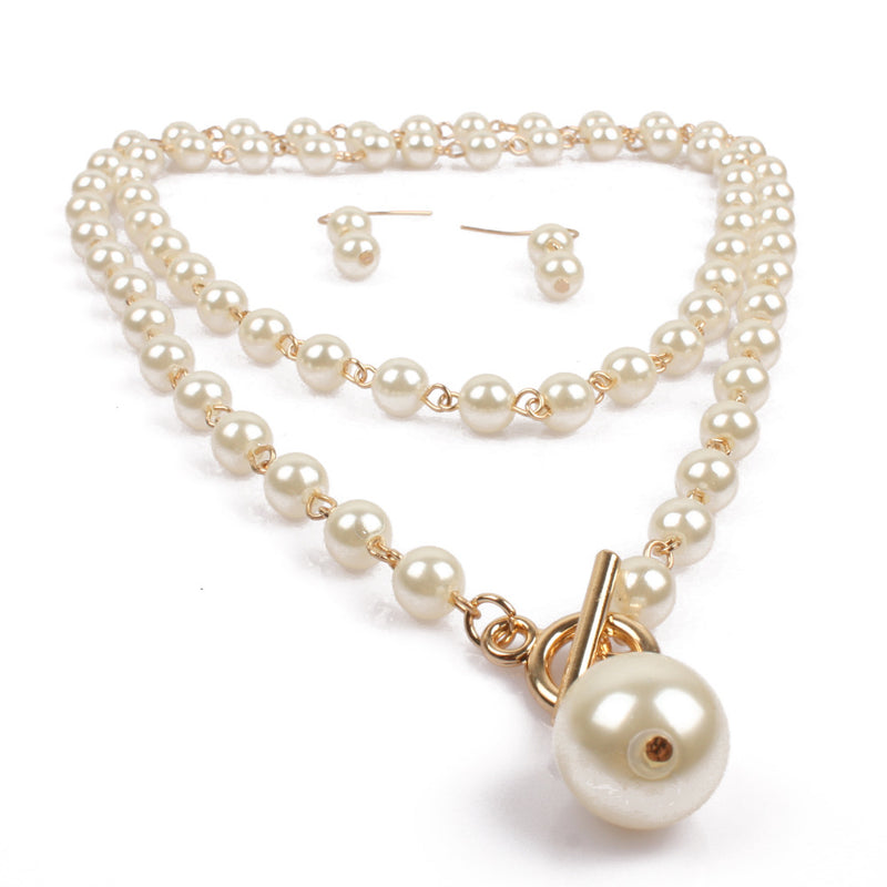 Sets Gold Round Pendant Necklace Earrings Sets - Sabreeonline