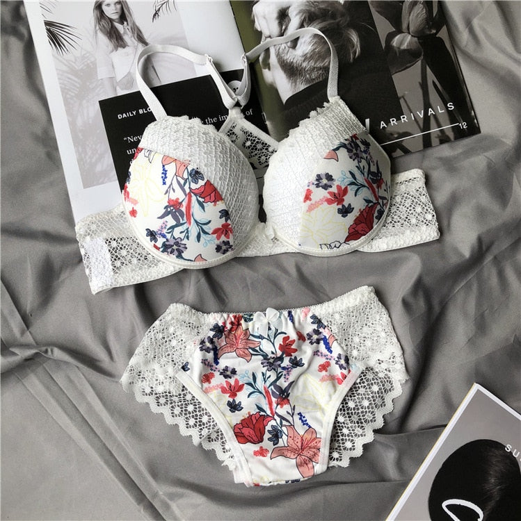 Large Size Underwear Women Set Sexy Big Chest Bras Lace Beautiful Back Soft Push Up Bra and Panty Femme Plus Size Lingerie Set - Sabreeonline
