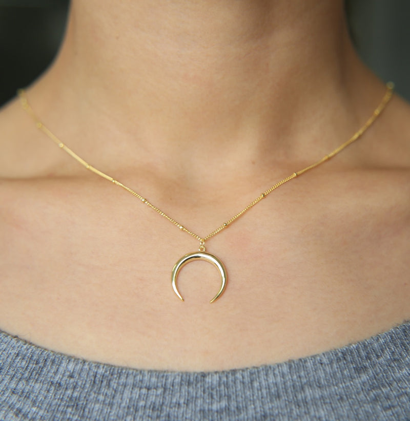 Hot Sale Delicate Moon pendant Necklace Gold - Sabreeonline