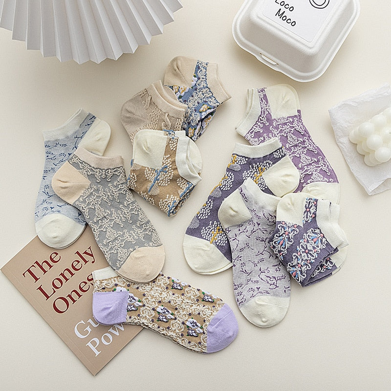 Printed Comfortable Embroidered Flower Socks - Sabreeonline