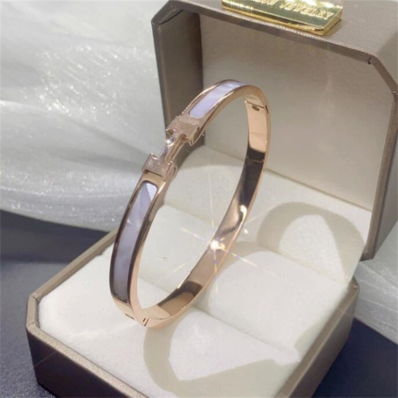 Four-leaf clover Roman alphabet animal micro-inlaid zircon titanium steel bracelet fashion jewelry for woman - Sabreeonline