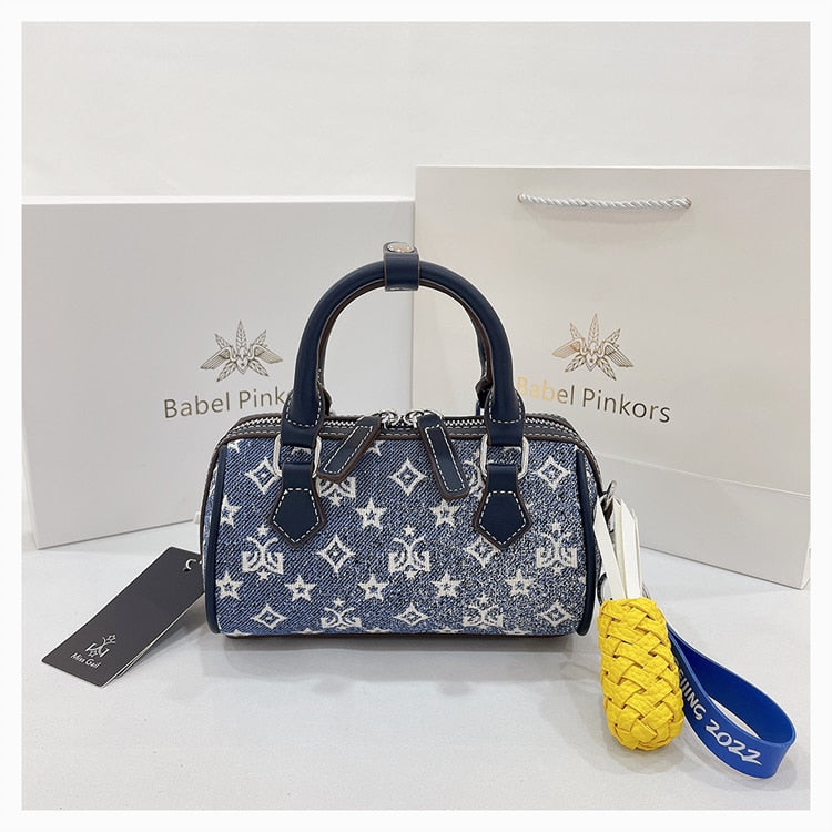 Clutch Small Crossbody Bag with Pineapple Key Ring - Sabreeonline