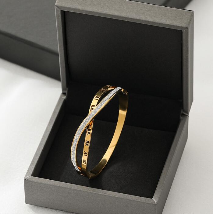 Four-leaf clover Roman alphabet animal micro-inlaid zircon titanium steel bracelet fashion jewelry for woman - Sabreeonline