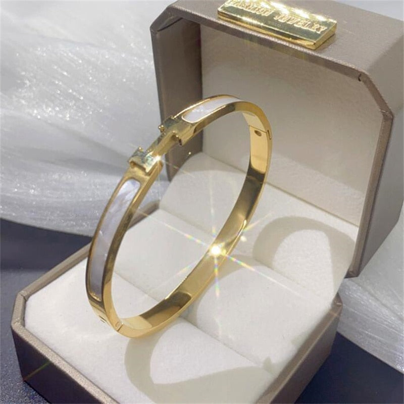 Four-leaf clover Roman alphabet animal micro-inlaid zircon titanium steel bracelet fashion jewelry for woman - Sabreeonline