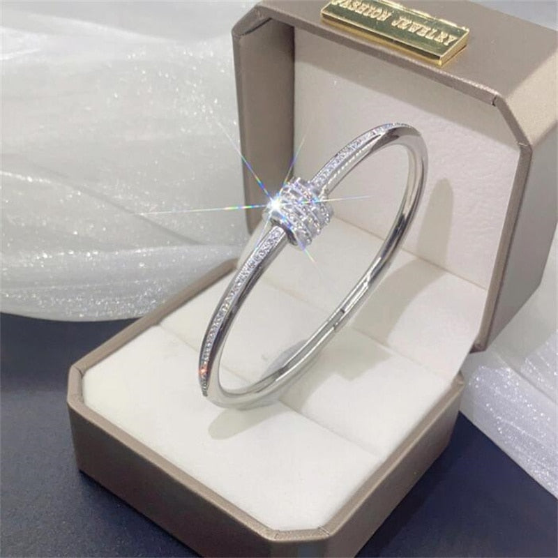 Four-leaf clover Roman alphabet animal micro-inlaid zircon titanium steel bracelet fashion jewelry for woman - Sabreeonline