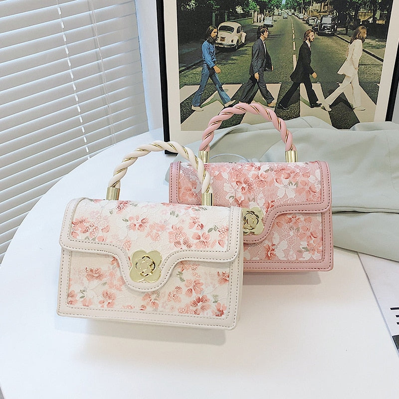 Cute Flower Print Clutch Purse - Sabreeonline