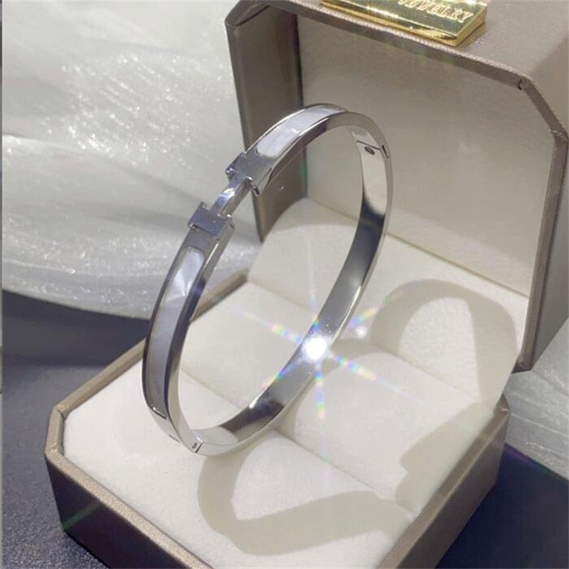Four-leaf clover Roman alphabet animal micro-inlaid zircon titanium steel bracelet fashion jewelry for woman - Sabreeonline