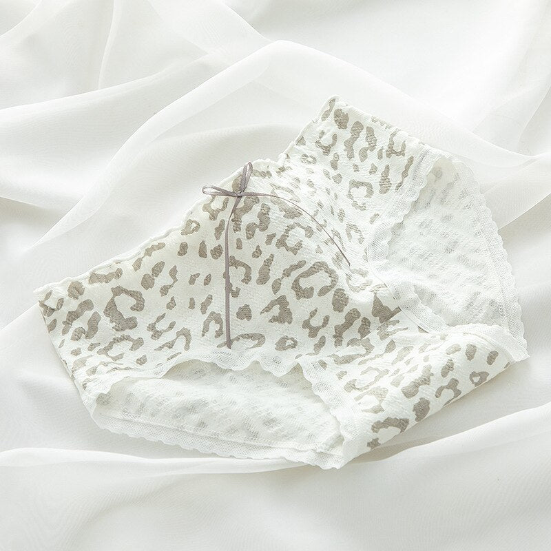 M-XL Women's Cotton Underwear Panty Girls' Cute Printed Briefs Mid Waist Seamless Underpants Female Cartoon Lingerie - Sabreeonline