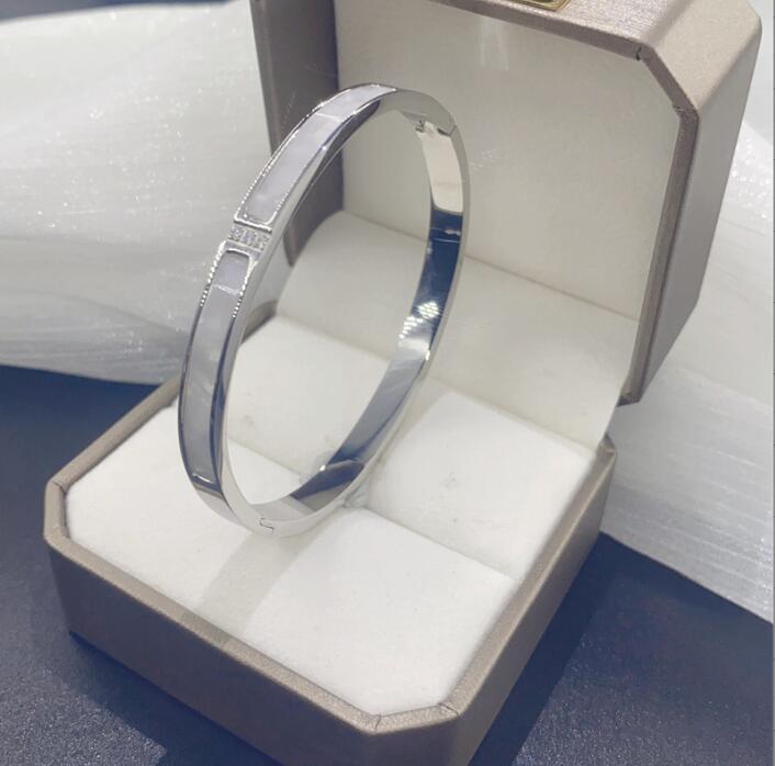 Four-leaf clover Roman alphabet animal micro-inlaid zircon titanium steel bracelet fashion jewelry for woman - Sabreeonline