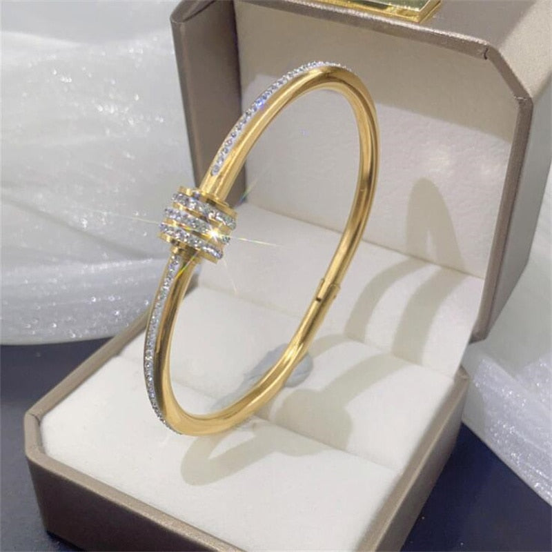 Four-leaf clover Roman alphabet animal micro-inlaid zircon titanium steel bracelet fashion jewelry for woman - Sabreeonline