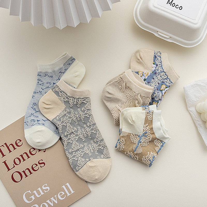Printed Comfortable Embroidered Flower Socks - Sabreeonline